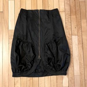 Cool tulip style skirt Schitts Creek Moira Rose vibe- Black Zipper front